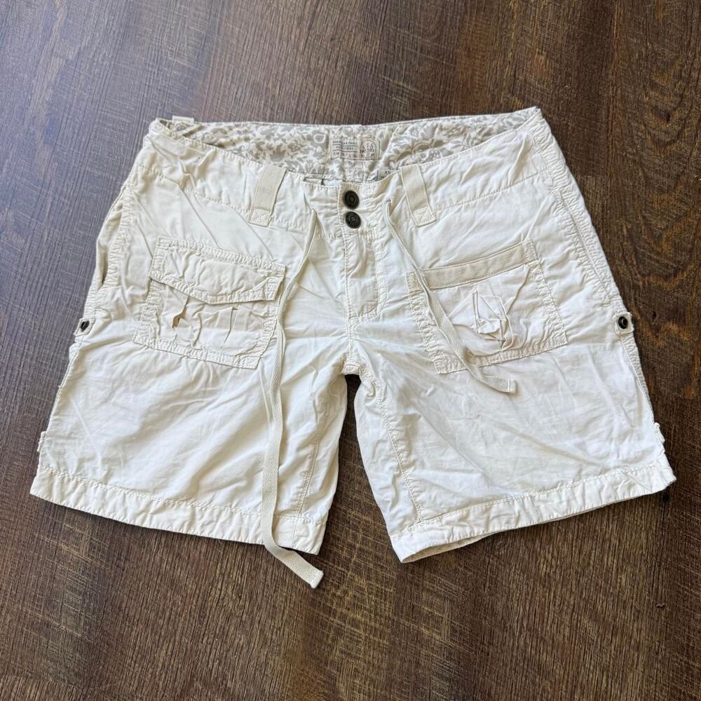 Y2K American Eagle low rise cream cotton cargo shorts
